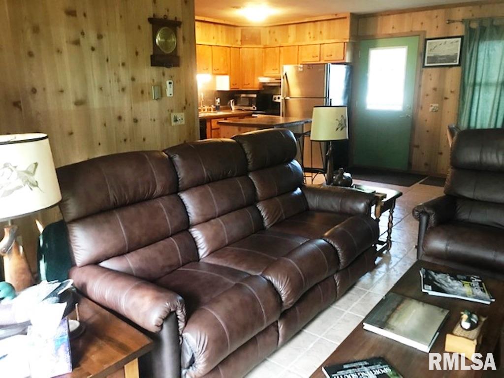 5112 Patterson Bay Road Bath, IL 62617 - Photo 4 of 24 Gallery Image 4