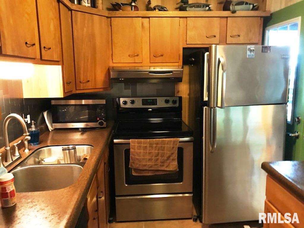 5112 Patterson Bay Road Bath, IL 62617 - Photo 9 of 24 Gallery Image 9