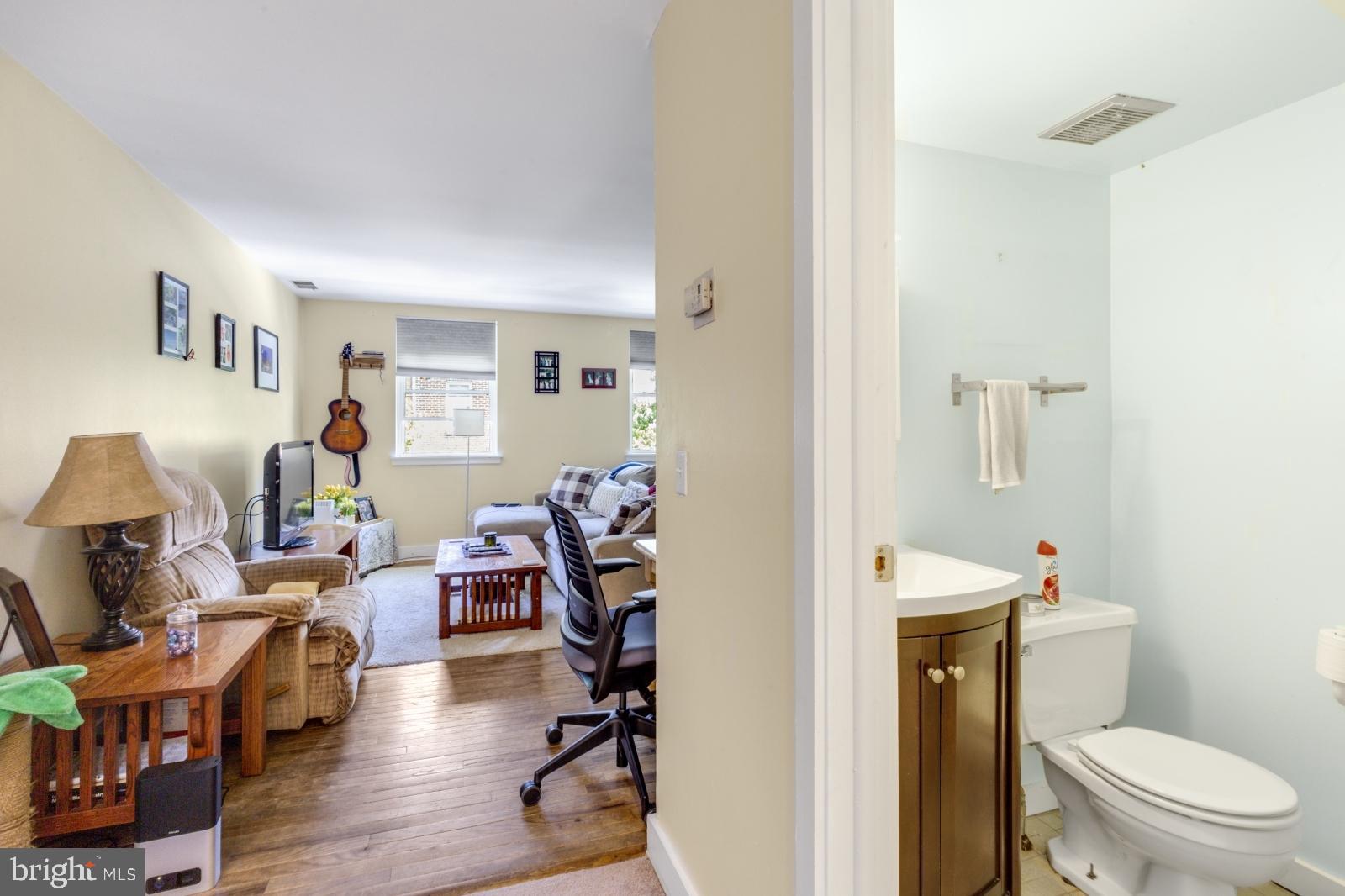 620 South 18th Street, Unit 2 Philadelphia, PA 19146 - Photo 5 of 20