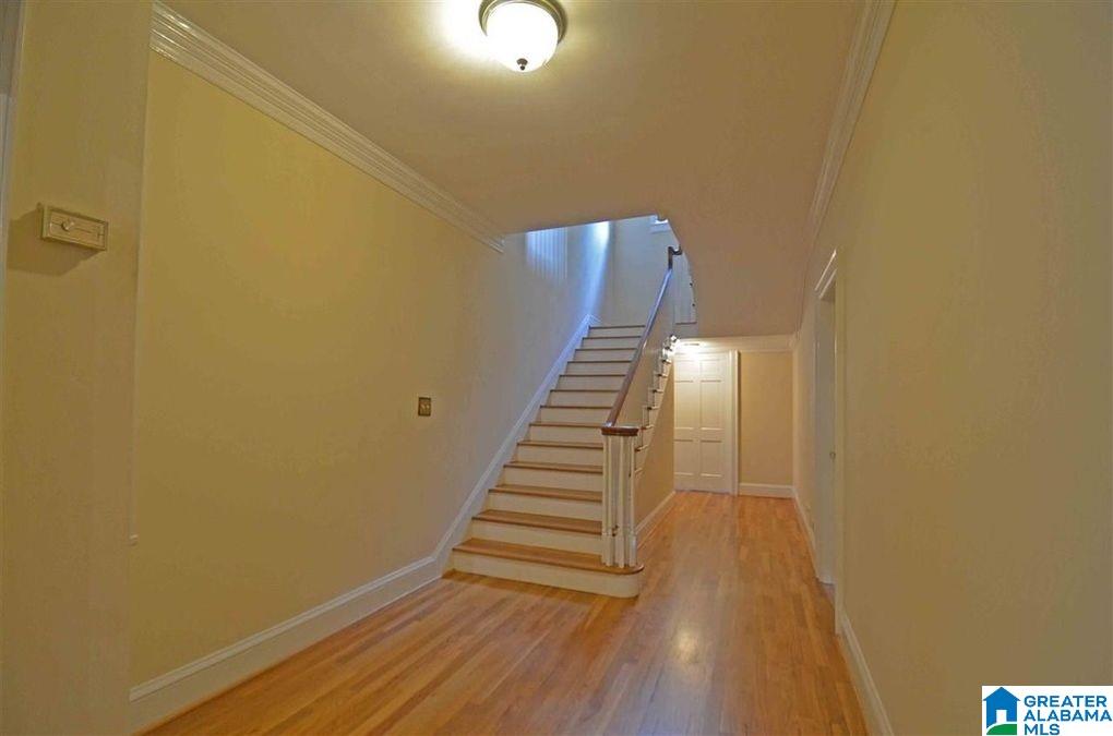 205 4th Street North Clanton, AL 35045 - Photo 5 of 37