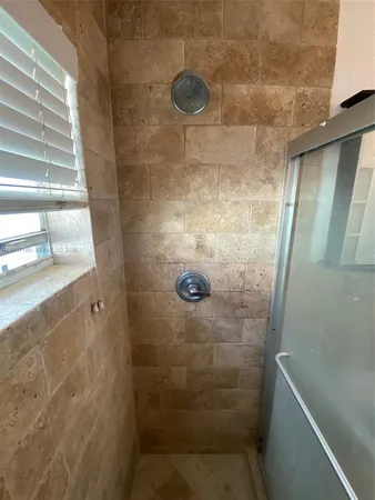 $1,650 | 635 8th Street, Unit 203, Miami Beach, FL 33139