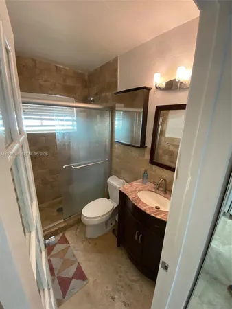 $1,650 | 635 8th Street, Unit 203, Miami Beach, FL 33139