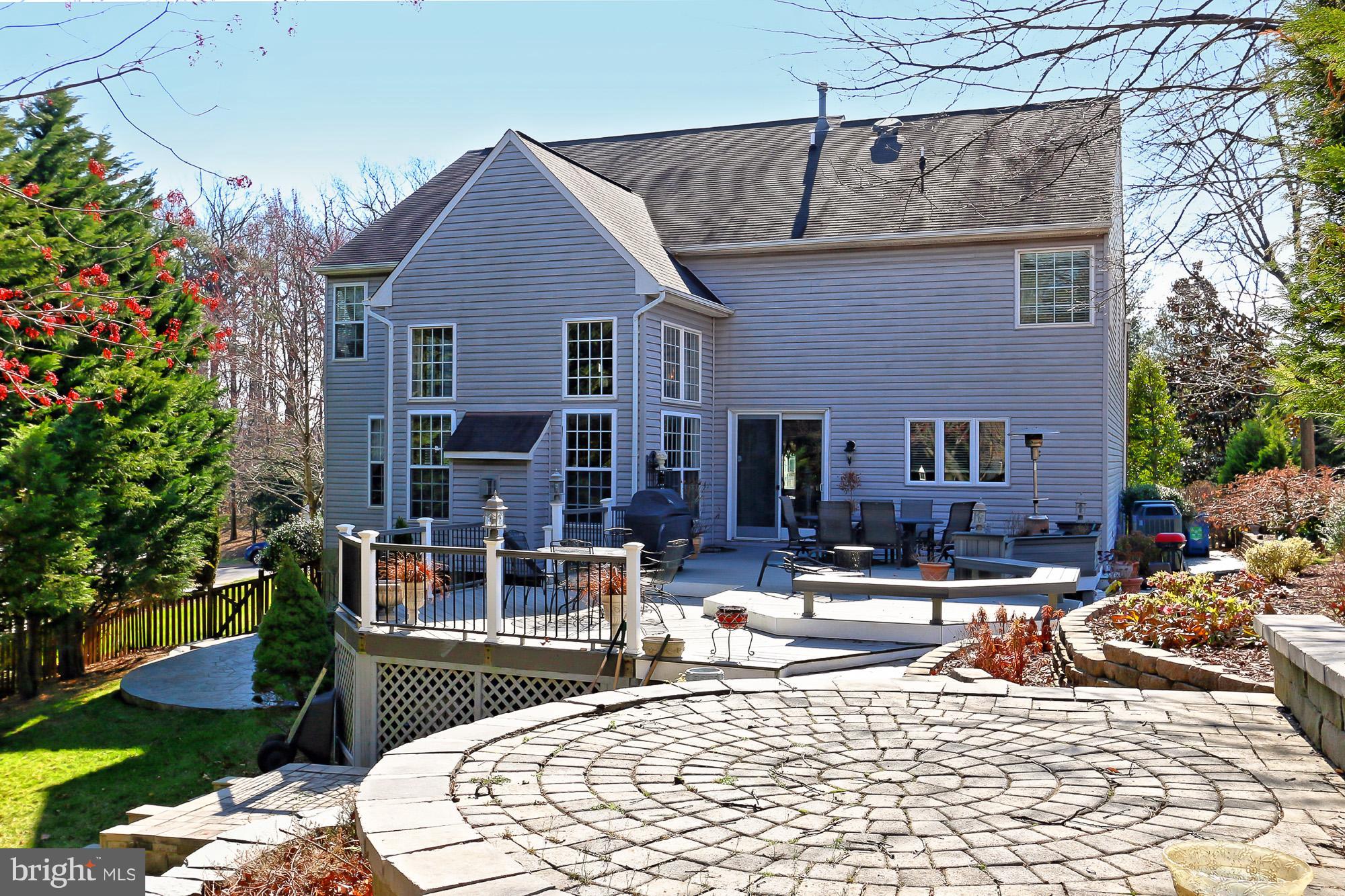 6160 Cobbs Road Alexandria, VA 22310 - Photo 30 of 30 one of several patios