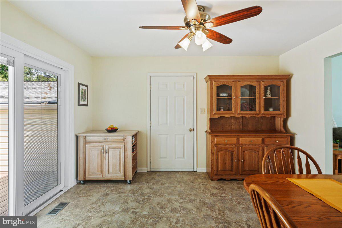 8480 Tipton Drive Laurel, MD 20723 - Photo 11 of 40