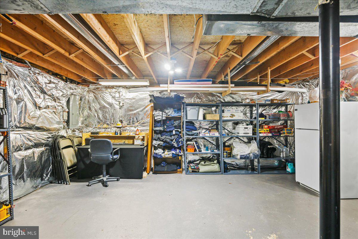 8480 Tipton Drive Laurel, MD 20723 - Photo 32 of 40