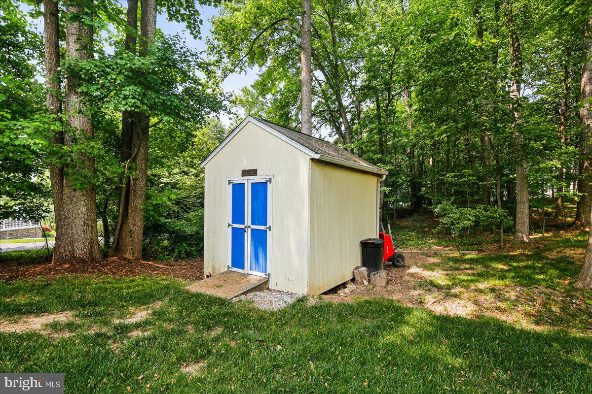 8480 Tipton Drive Laurel, MD 20723 - Photo 39 of 40