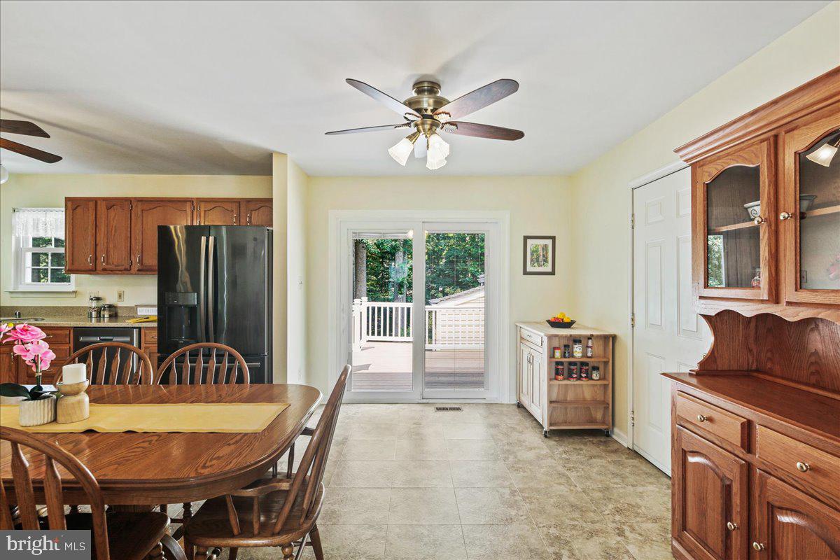 8480 Tipton Drive Laurel, MD 20723 - Photo 9 of 40