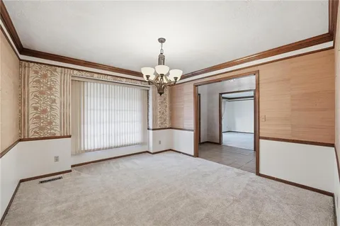 $425,000 | 8003 Mullen Road, Lenexa, KS 66215