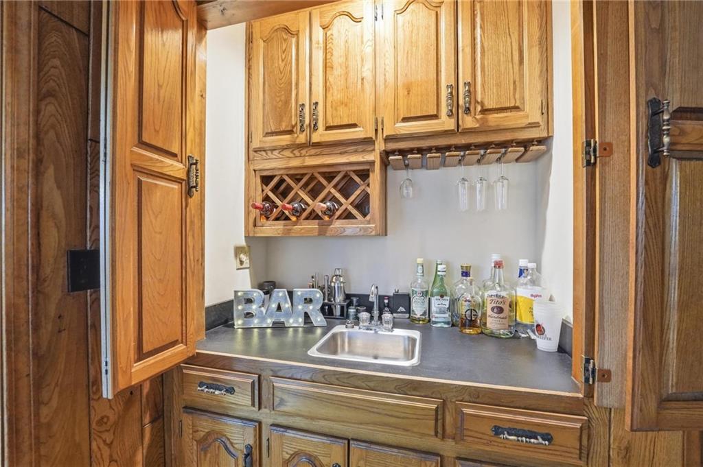 8003 Mullen Road Lenexa, KS 66215 - Photo 16 of 63