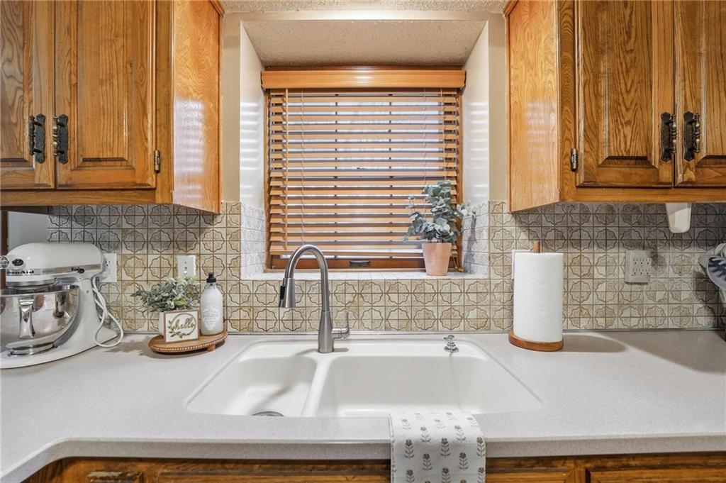 8003 Mullen Road Lenexa, KS 66215 - Photo 23 of 63