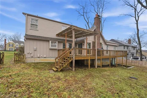 $425,000 | 8003 Mullen Road, Lenexa, KS 66215