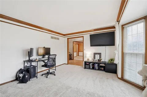 $425,000 | 8003 Mullen Road, Lenexa, KS 66215