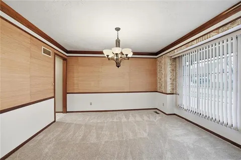 $425,000 | 8003 Mullen Road, Lenexa, KS 66215