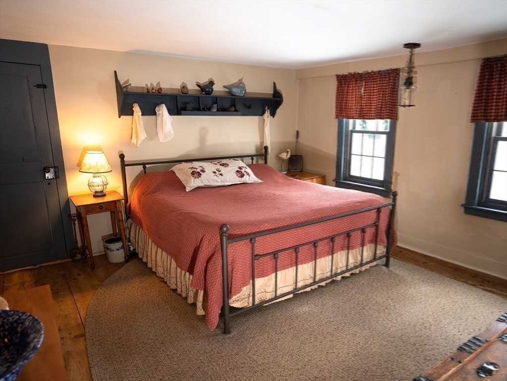 5 Putnam Hill Road Sutton, MA 01590 - Photo 19 of 42