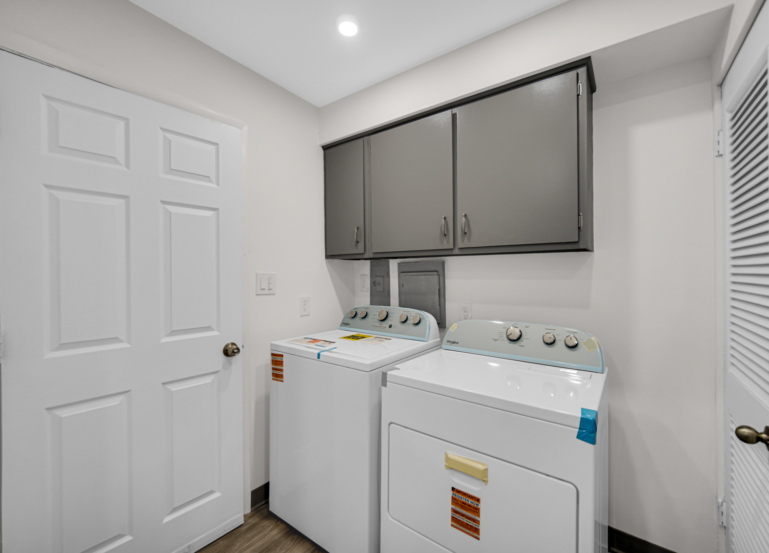 3009 Olive Road Homewood, IL 60430 - Photo 19 of 23 a utility room with dryer and washer