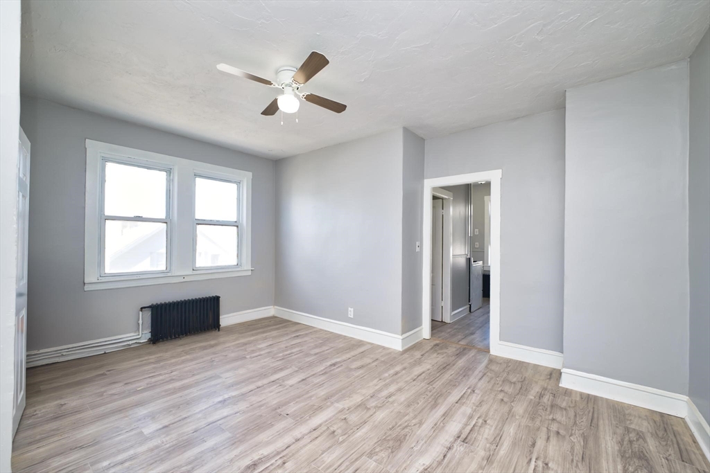 4 Oliver Street Fall River, MA 02724 - Photo 11 of 41