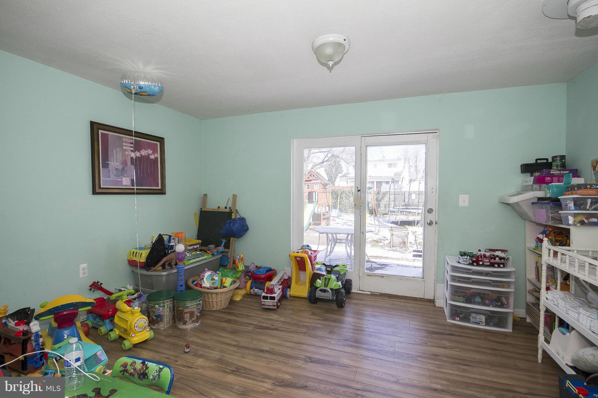 11 Crafton Road Baltimore, MD 21221 - Photo 11 of 24 Family Room
