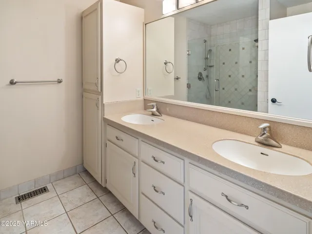 $629,000 | 416 North 4th Street, Selah, WA 98942