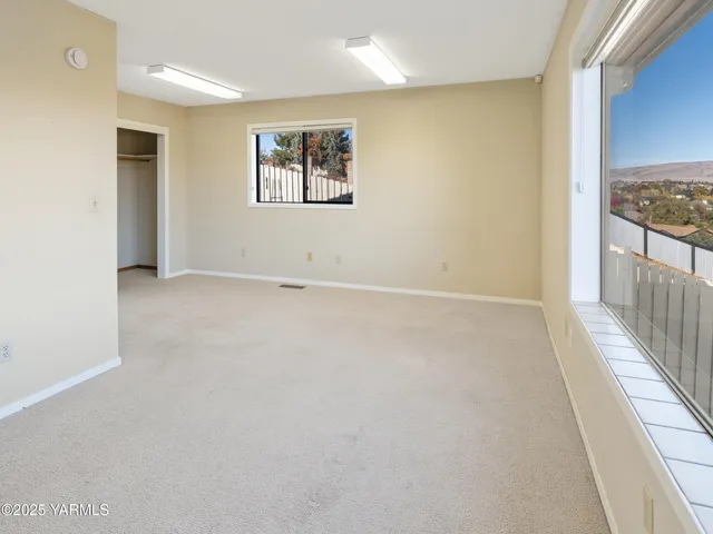 $629,000 | 416 North 4th Street, Selah, WA 98942