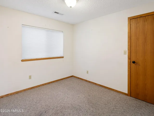 $629,000 | 416 North 4th Street, Selah, WA 98942