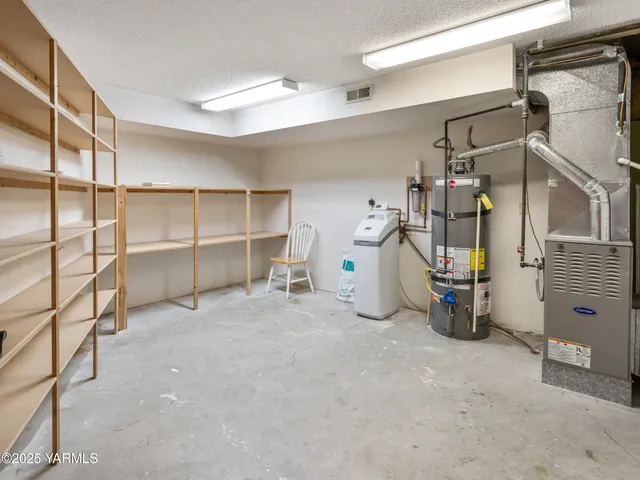 $629,000 | 416 North 4th Street, Selah, WA 98942