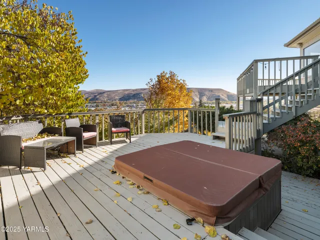 $629,000 | 416 North 4th Street, Selah, WA 98942