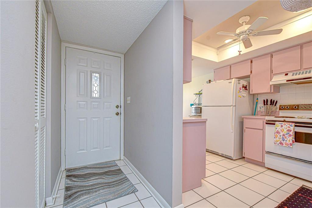 9344 Links Lane, Unit 9344 New Port Richey, FL 34655 - Photo 5 of 65