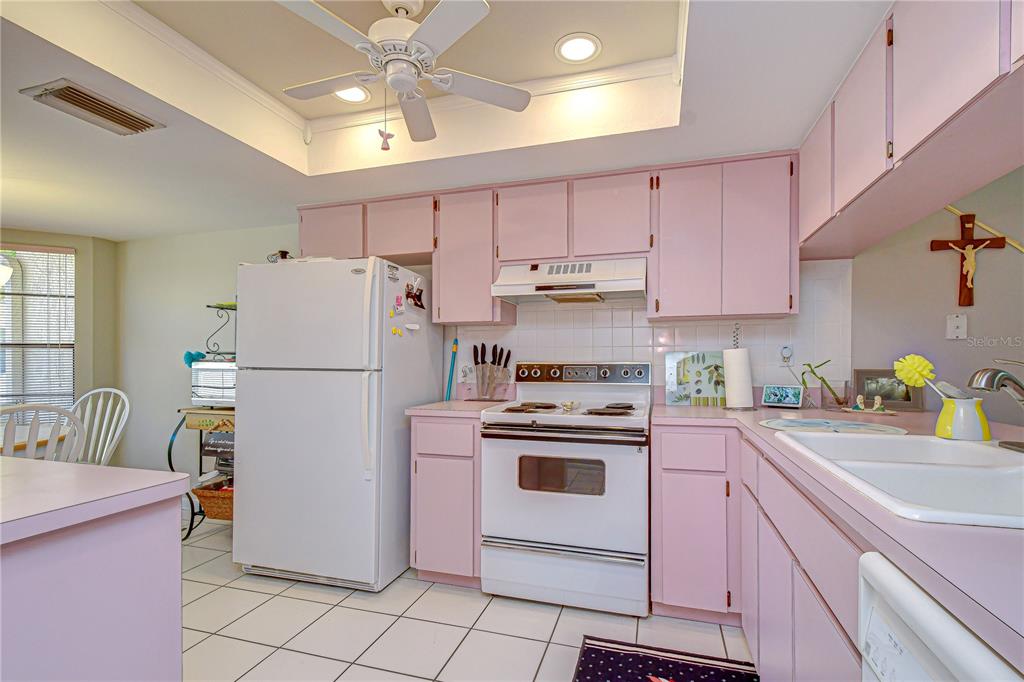 9344 Links Lane, Unit 9344 New Port Richey, FL 34655 - Photo 7 of 65