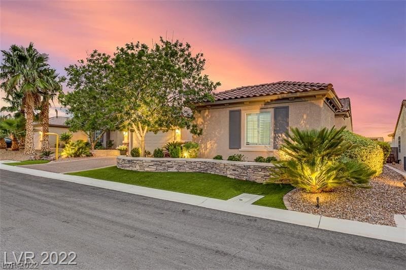 2163 Waterton Rivers Drive, Henderson, NV 89044 Compass