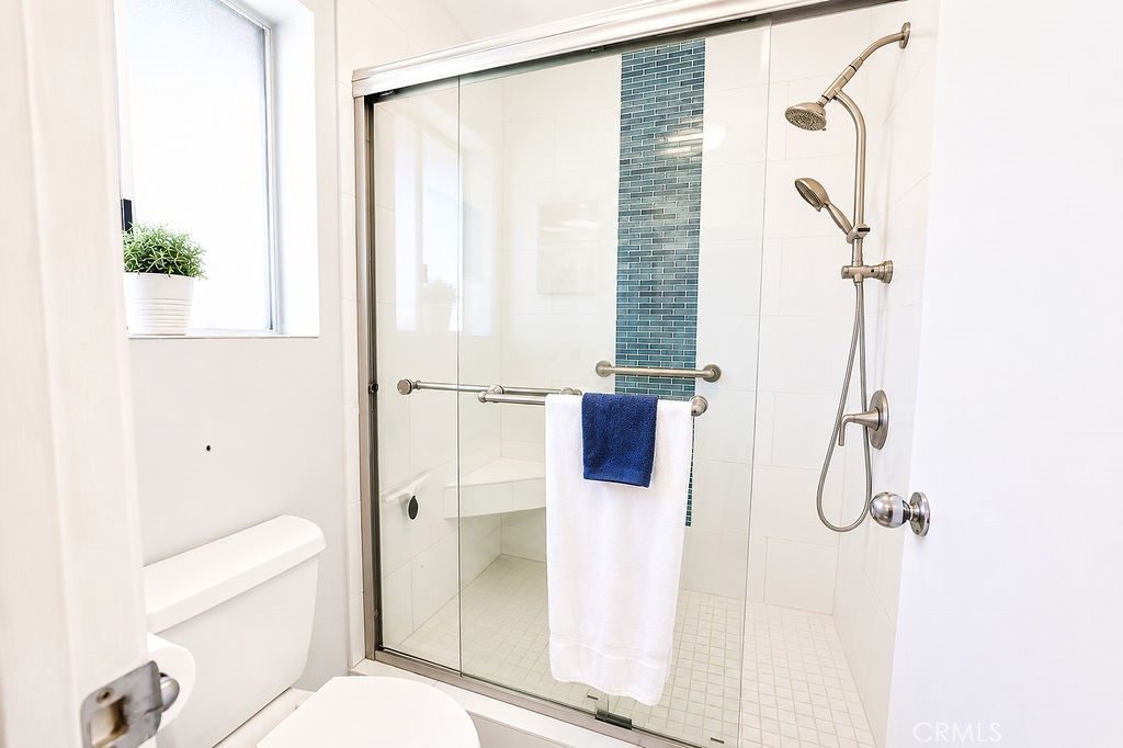 9057 Mandarin Lane Riverside, CA 92508 - Photo 35 of 45 primary Bathroom