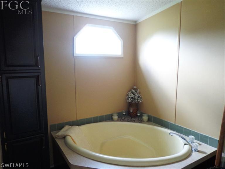 257 J4 Ranch Road LaBelle, FL 33935 - Photo 10 of 12 Gallery Image 10