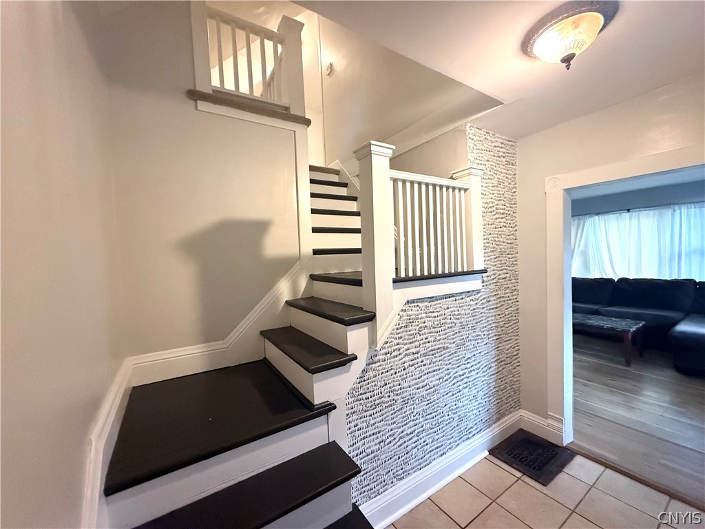 23 State Street Vernon, NY 13421 - Photo 9 of 28