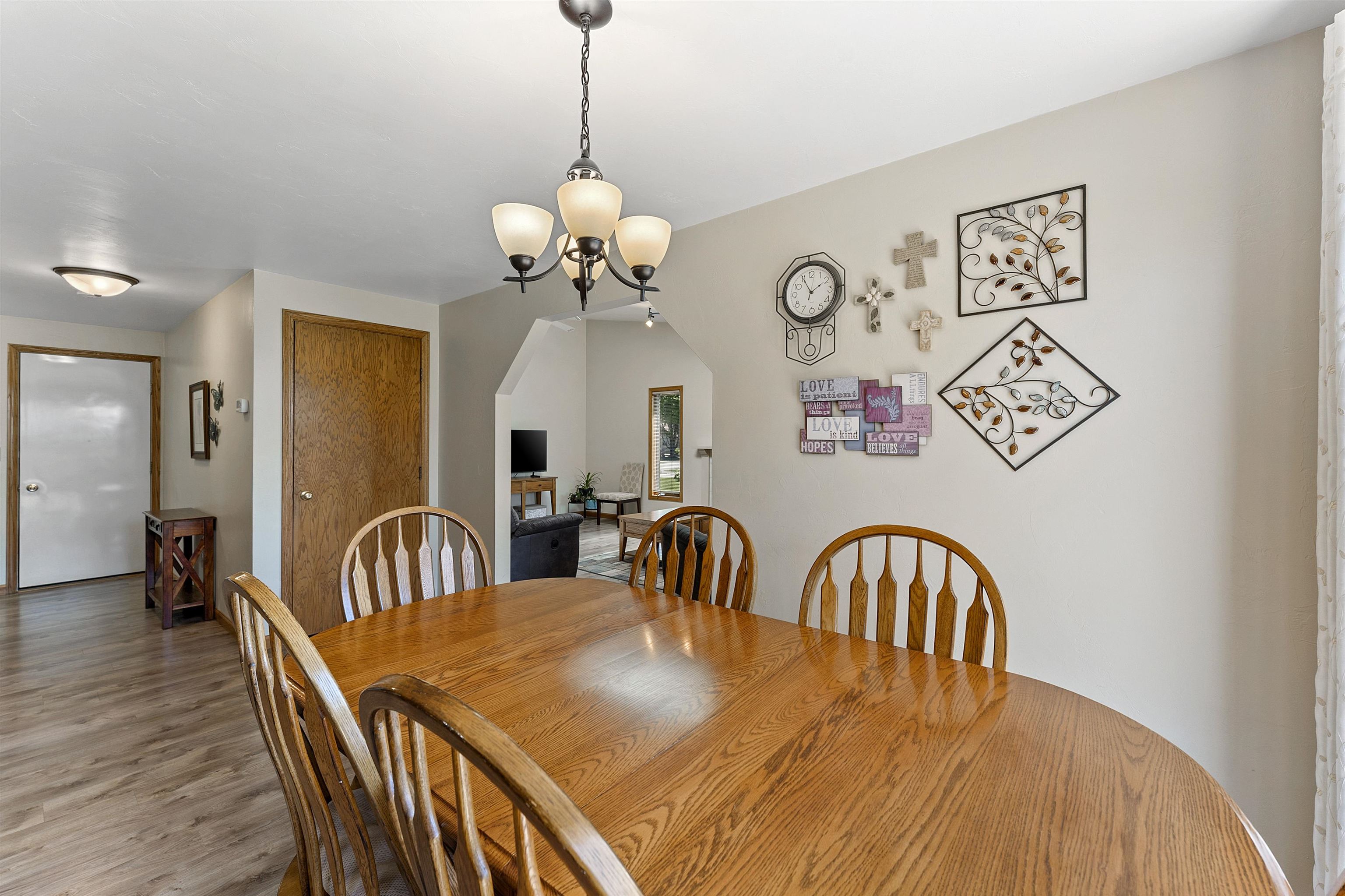 2364 Cedar Ridge Green Bay, WI 54313 - Photo 19 of 90