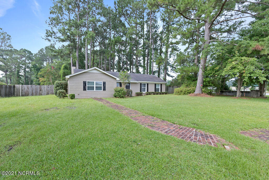 907 Winchester Road Jacksonville, NC 28546 - Photo 4 of 15 IMG_9275