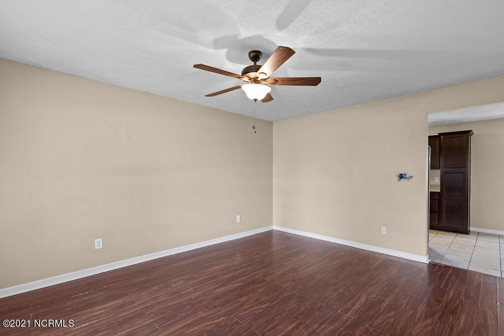 907 Winchester Road Jacksonville, NC 28546 - Photo 5 of 15 IMG_9284