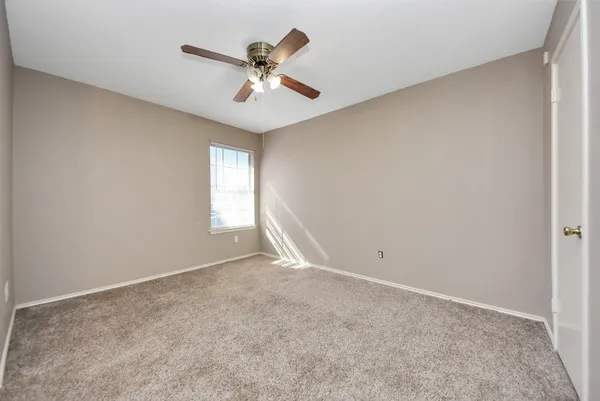 $2,175 | 403 Willow W Drive, Houston, TX 77073