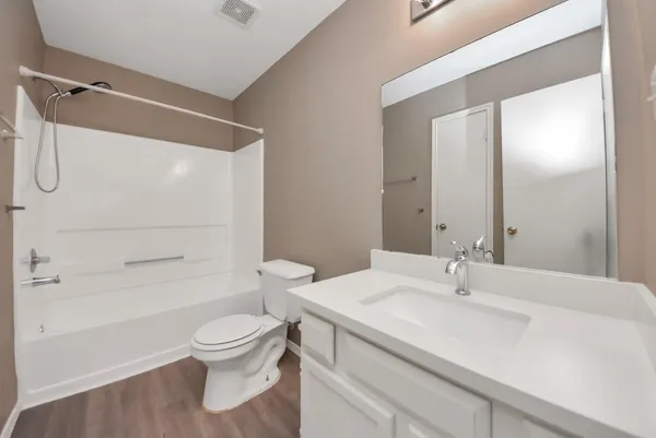 $2,175 | 403 Willow W Drive, Houston, TX 77073