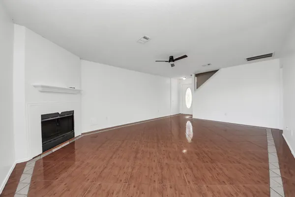$2,175 | 403 Willow W Drive, Houston, TX 77073