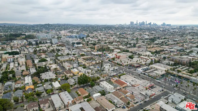 $2,495 | 1535 North Kingsley Drive, Los Angeles, CA 90027