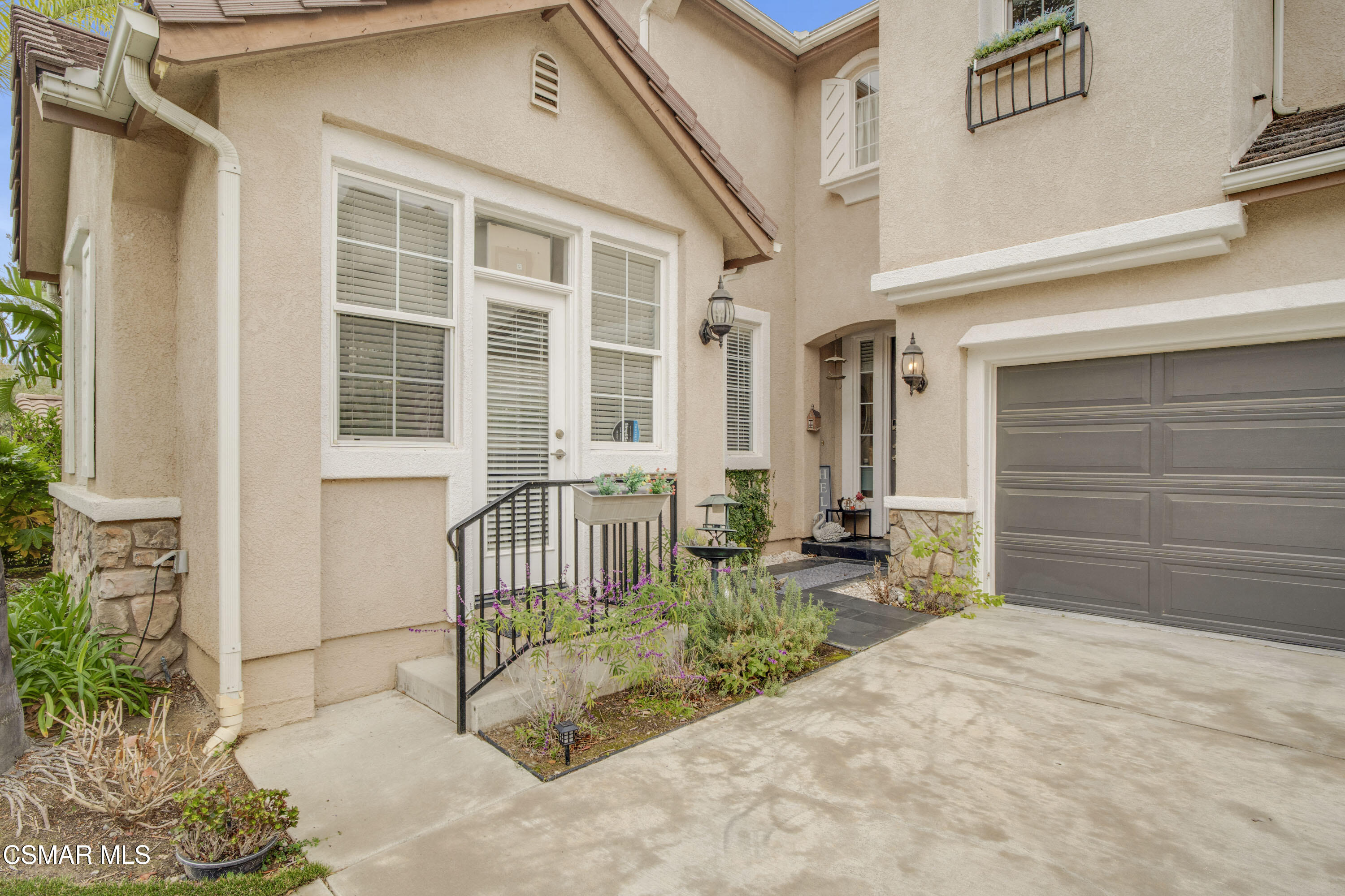 416 Woodland Road Simi Valley, CA 93065 - Photo 3 of 66 416 Woodland Rd, Simi Valley - STANDARD