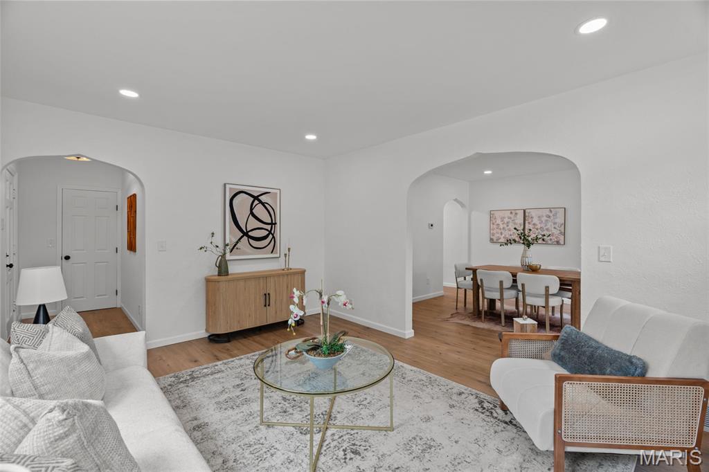 9007 Lawn Avenue St. Louis, MO 63144 - Photo 7 of 59 Gallery Image 7