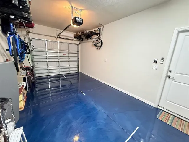 $3,600 | 5182 Eucalyptus Drive, Unit 3, Hollywood, FL 33021