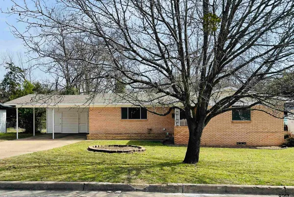 $1,895 | 3210 South Donnybrook Avenue, Tyler, TX 75701