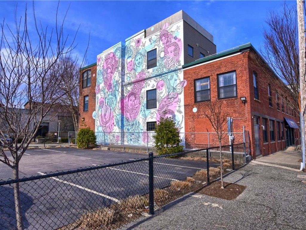 304 Pearl Street, Unit 202 Providence, RI 02907 - Photo 2 of 30