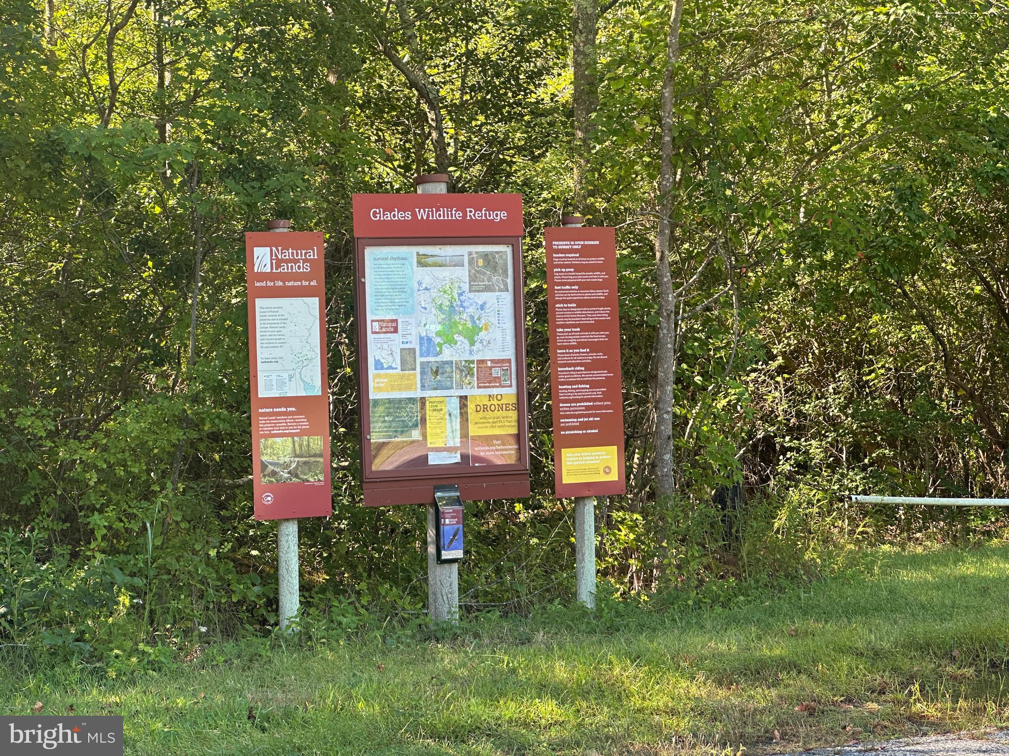 211 Maple Street Port Norris, NJ 08349 - Photo 24 of 28 a sign board with a yard