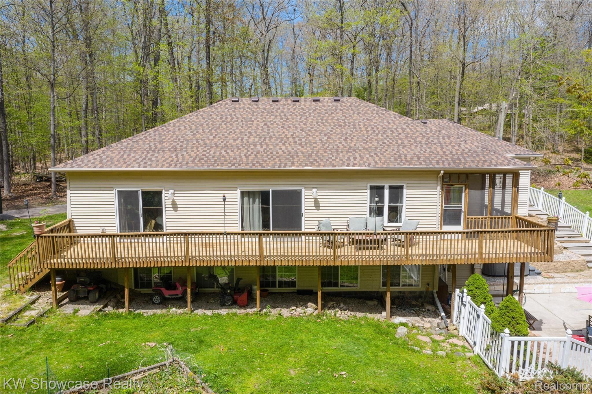 11041 Hensell Road Holly, MI 48442 - Photo 14 of 62 Exteriors (14 of 17).jpg