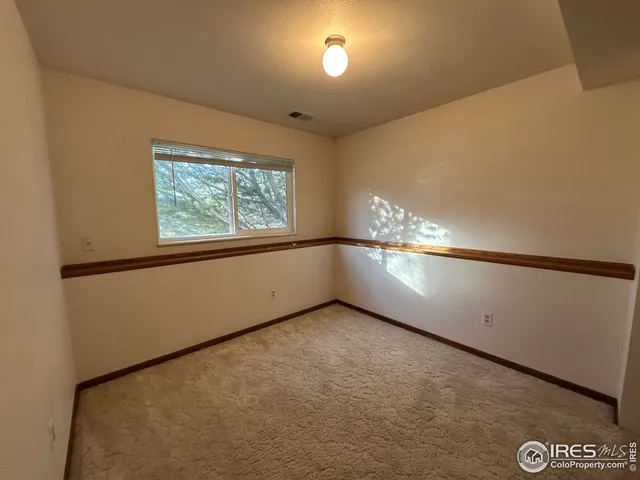 a view of a yard with an trees