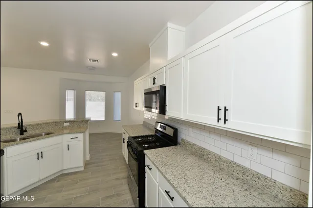 $537,680 | 471 Huereque Drive, Socorro, TX 79927