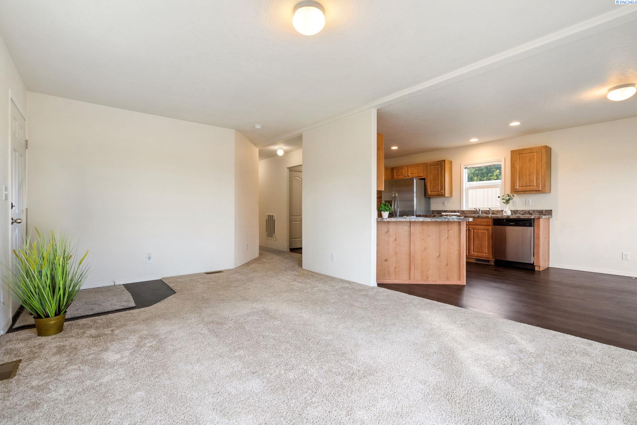 203106 East Bowles Road, Unit 99 Kennewick, WA 99337 - Photo 10 of 26 Gallery Image 10