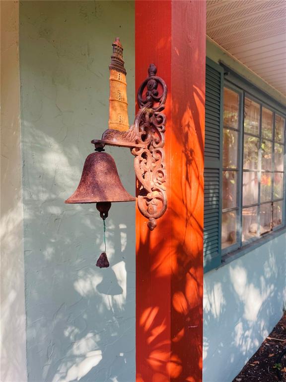 550 46th Street Sarasota, FL 34234 - Photo 35 of 48 a view of entryway